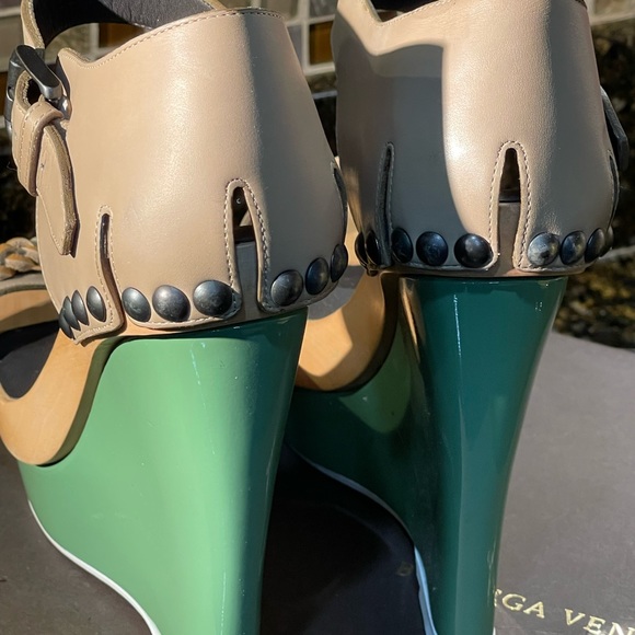 Bottega Veneta Shoes | Bottega Veneta Platform Wedge | Color: Taupe/ Lime Sz. 8 - Picture 5 of 15